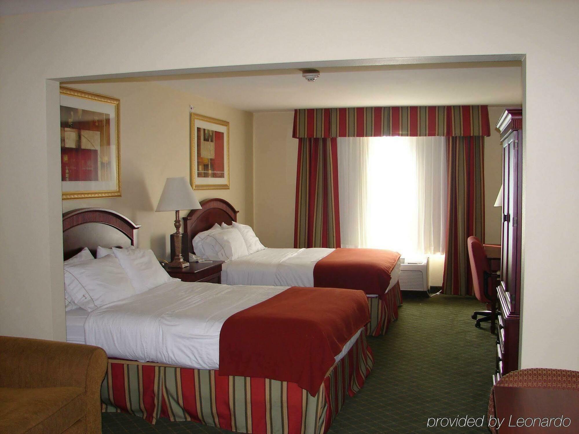 Holiday Inn Express Hotel & Suites Lexington-Downtown University, An Ihg Hotel Habitación foto